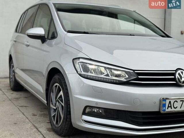 Серый Фольксваген Туран, объемом двигателя 2 л и пробегом 240 тыс. км за 17300 $, фото 8 на Automoto.ua