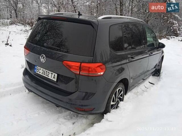 Серый Фольксваген Туран, объемом двигателя 1.97 л и пробегом 276 тыс. км за 17900 $, фото 5 на Automoto.ua