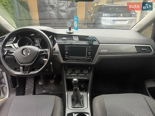 Серый Фольксваген Туран, объемом двигателя 1.6 л и пробегом 174 тыс. км за 14800 $, фото 9 на Automoto.ua