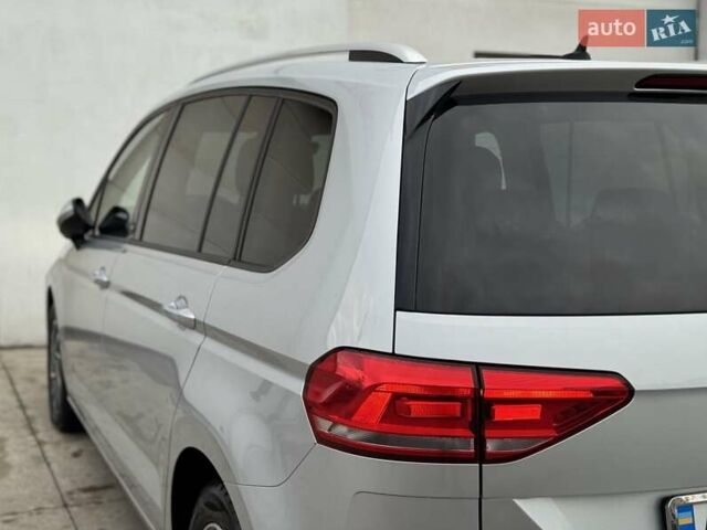 Серый Фольксваген Туран, объемом двигателя 2 л и пробегом 240 тыс. км за 17300 $, фото 15 на Automoto.ua