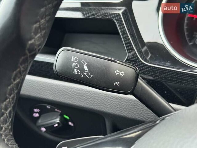 Серый Фольксваген Туран, объемом двигателя 2 л и пробегом 240 тыс. км за 17300 $, фото 46 на Automoto.ua