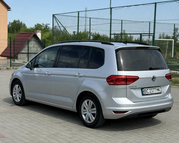 Сірий Фольксваген Туран, об'ємом двигуна 1.6 л та пробігом 233 тис. км за 15999 $, фото 3 на Automoto.ua
