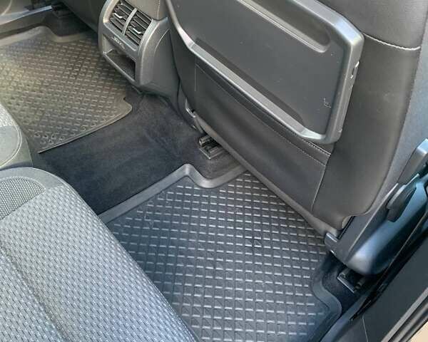 Сірий Фольксваген Туран, об'ємом двигуна 1.97 л та пробігом 246 тис. км за 20000 $, фото 37 на Automoto.ua