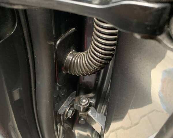 Сірий Фольксваген Туран, об'ємом двигуна 1.97 л та пробігом 246 тис. км за 20000 $, фото 58 на Automoto.ua