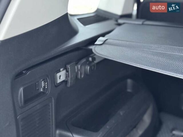 Серый Фольксваген Туран, объемом двигателя 2 л и пробегом 240 тыс. км за 17300 $, фото 67 на Automoto.ua