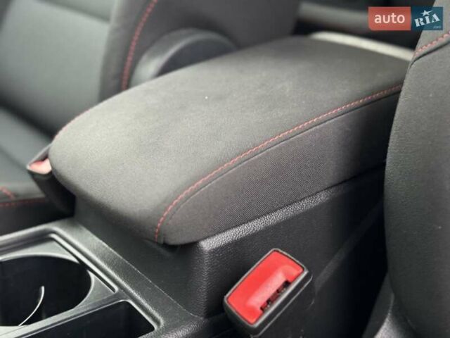 Серый Фольксваген Туран, объемом двигателя 2 л и пробегом 240 тыс. км за 17300 $, фото 32 на Automoto.ua