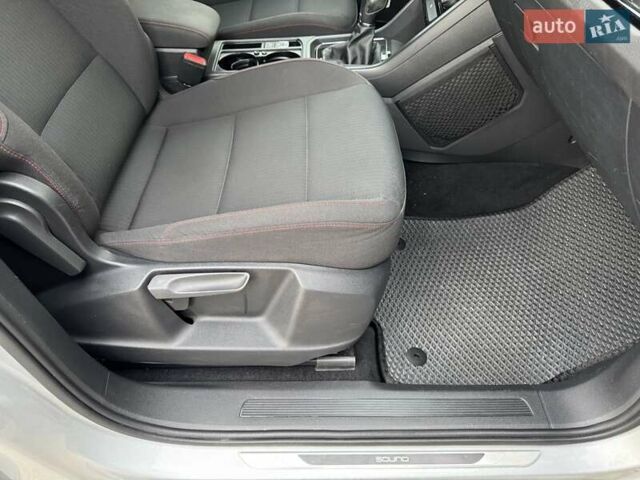 Серый Фольксваген Туран, объемом двигателя 2 л и пробегом 240 тыс. км за 17300 $, фото 55 на Automoto.ua