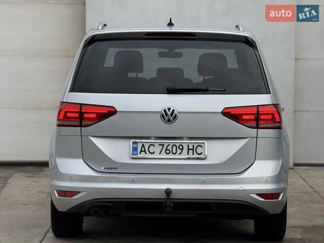 Серый Фольксваген Туран, объемом двигателя 2 л и пробегом 240 тыс. км за 17300 $, фото 23 на Automoto.ua