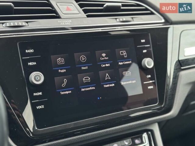 Серый Фольксваген Туран, объемом двигателя 2 л и пробегом 240 тыс. км за 17300 $, фото 30 на Automoto.ua