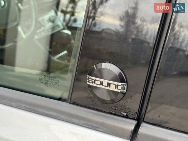 Серый Фольксваген Туран, объемом двигателя 2 л и пробегом 240 тыс. км за 17300 $, фото 24 на Automoto.ua