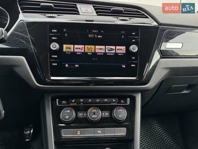 Серый Фольксваген Туран, объемом двигателя 2 л и пробегом 240 тыс. км за 17300 $, фото 27 на Automoto.ua