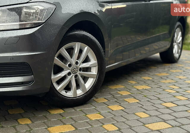 Серый Фольксваген Туран, объемом двигателя 1.97 л и пробегом 278 тыс. км за 18700 $, фото 93 на Automoto.ua