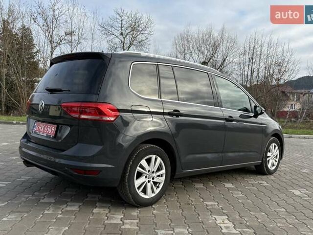 Серый Фольксваген Туран, объемом двигателя 1.97 л и пробегом 231 тыс. км за 18650 $, фото 3 на Automoto.ua