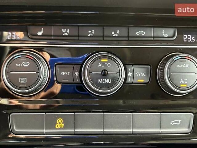 Серый Фольксваген Туран, объемом двигателя 1.97 л и пробегом 231 тыс. км за 18650 $, фото 47 на Automoto.ua