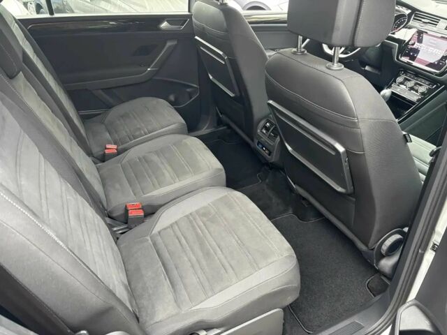 Серый Фольксваген Туран, объемом двигателя 1.5 л и пробегом 35 тыс. км за 7500 $, фото 9 на Automoto.ua