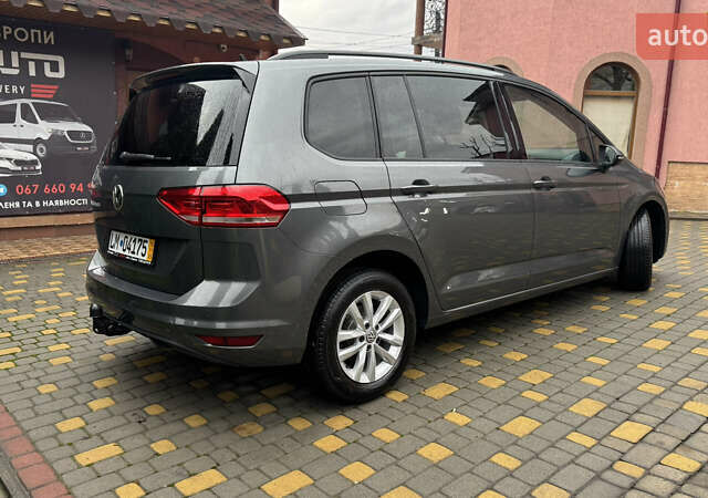 Серый Фольксваген Туран, объемом двигателя 1.97 л и пробегом 278 тыс. км за 18700 $, фото 18 на Automoto.ua