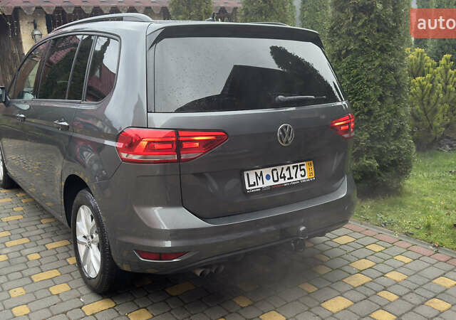 Серый Фольксваген Туран, объемом двигателя 1.97 л и пробегом 278 тыс. км за 18700 $, фото 7 на Automoto.ua