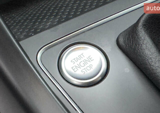 Серый Фольксваген Туран, объемом двигателя 1.97 л и пробегом 278 тыс. км за 18700 $, фото 39 на Automoto.ua