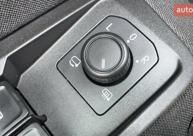 Серый Фольксваген Туран, объемом двигателя 1.97 л и пробегом 278 тыс. км за 18700 $, фото 30 на Automoto.ua