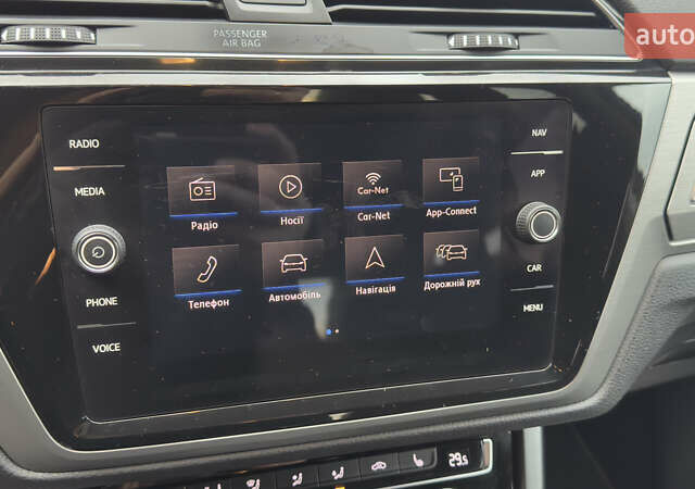 Серый Фольксваген Туран, объемом двигателя 1.97 л и пробегом 278 тыс. км за 18700 $, фото 47 на Automoto.ua