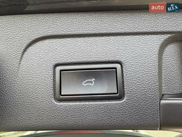 Серый Фольксваген Туран, объемом двигателя 1.97 л и пробегом 231 тыс. км за 18650 $, фото 36 на Automoto.ua