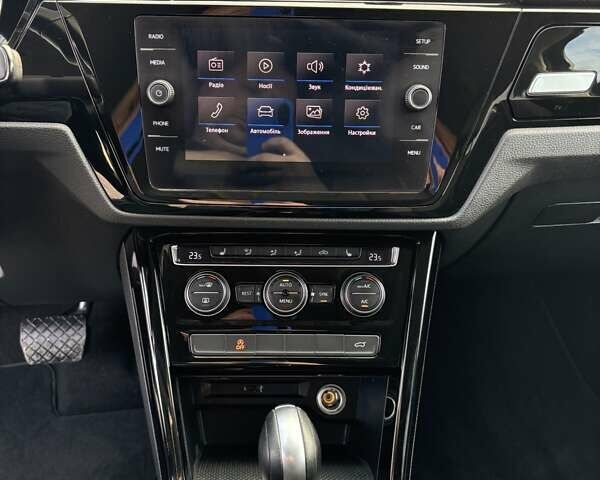 Серый Фольксваген Туран, объемом двигателя 1.97 л и пробегом 231 тыс. км за 18650 $, фото 31 на Automoto.ua