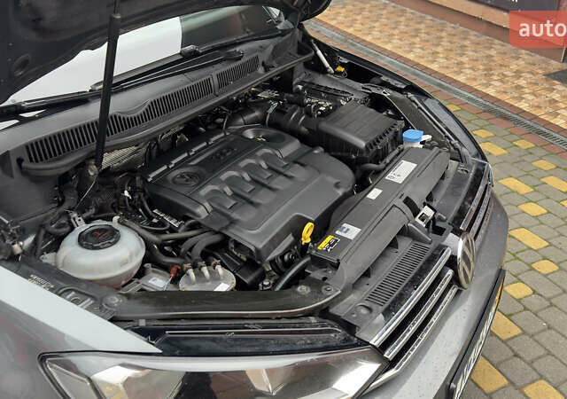 Серый Фольксваген Туран, объемом двигателя 1.97 л и пробегом 278 тыс. км за 18700 $, фото 86 на Automoto.ua