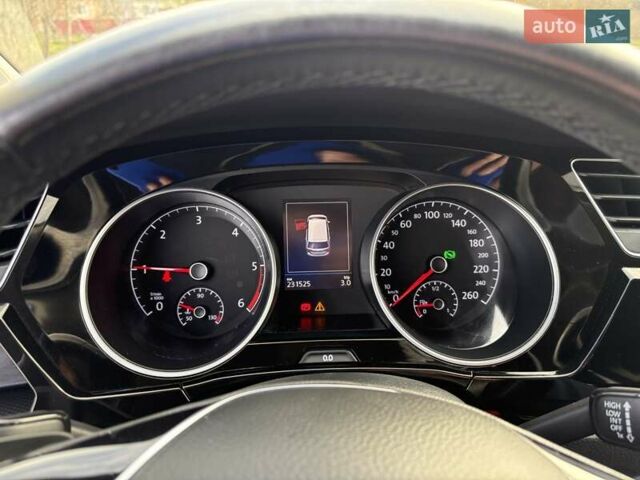 Серый Фольксваген Туран, объемом двигателя 1.97 л и пробегом 231 тыс. км за 18650 $, фото 30 на Automoto.ua