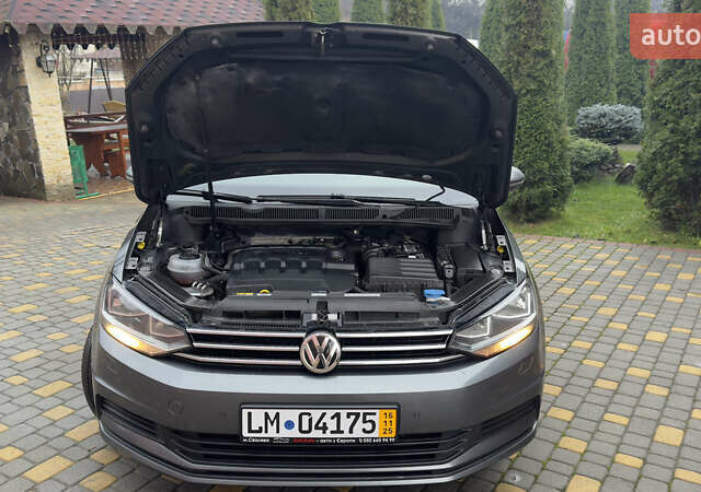 Серый Фольксваген Туран, объемом двигателя 1.97 л и пробегом 278 тыс. км за 18700 $, фото 84 на Automoto.ua