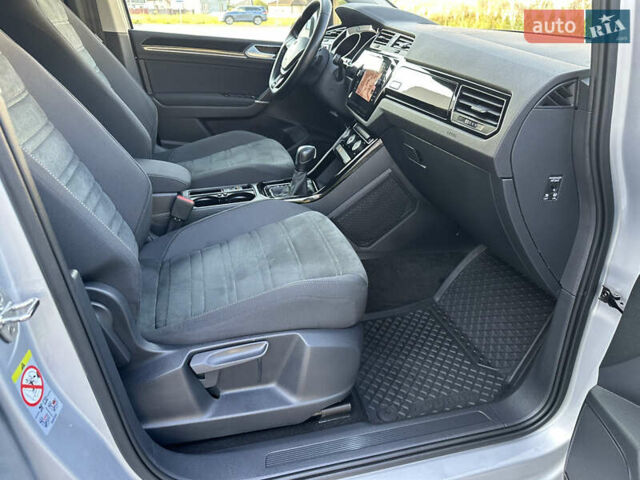 Серый Фольксваген Туран, объемом двигателя 2 л и пробегом 236 тыс. км за 20500 $, фото 39 на Automoto.ua