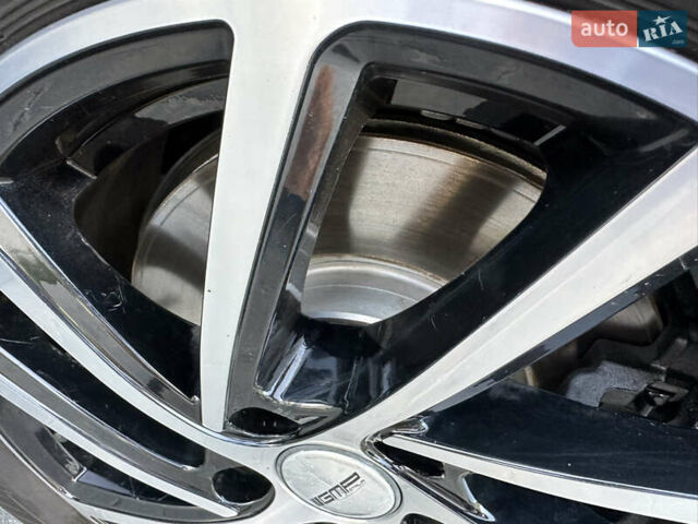 Сірий Фольксваген Туран, об'ємом двигуна 2 л та пробігом 236 тис. км за 19800 $, фото 86 на Automoto.ua