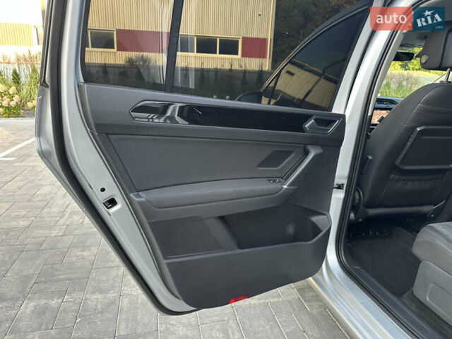 Серый Фольксваген Туран, объемом двигателя 2 л и пробегом 236 тыс. км за 20500 $, фото 38 на Automoto.ua