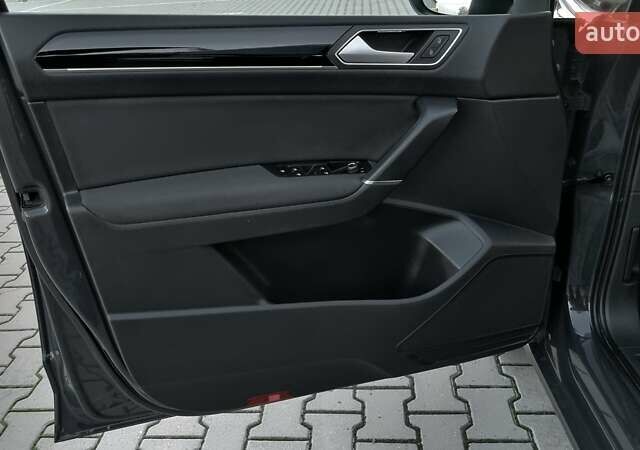 Серый Фольксваген Туран, объемом двигателя 1.97 л и пробегом 164 тыс. км за 20800 $, фото 139 на Automoto.ua