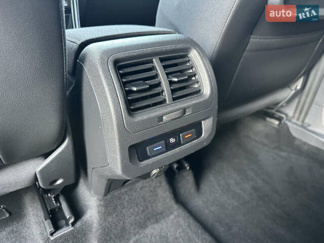 Сірий Фольксваген Туран, об'ємом двигуна 2 л та пробігом 236 тис. км за 19800 $, фото 34 на Automoto.ua