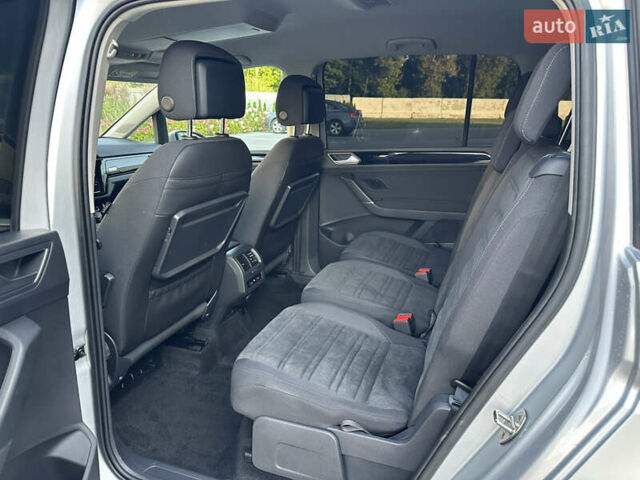 Серый Фольксваген Туран, объемом двигателя 2 л и пробегом 236 тыс. км за 20500 $, фото 32 на Automoto.ua