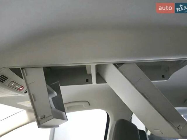 Серый Фольксваген Туран, объемом двигателя 1.97 л и пробегом 164 тыс. км за 20800 $, фото 125 на Automoto.ua