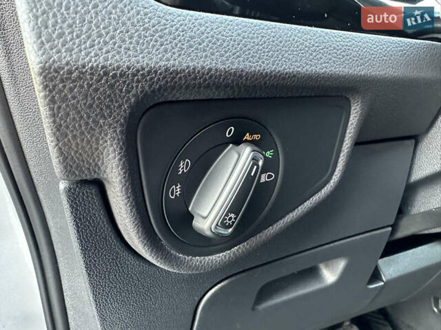 Серый Фольксваген Туран, объемом двигателя 2 л и пробегом 236 тыс. км за 20500 $, фото 61 на Automoto.ua