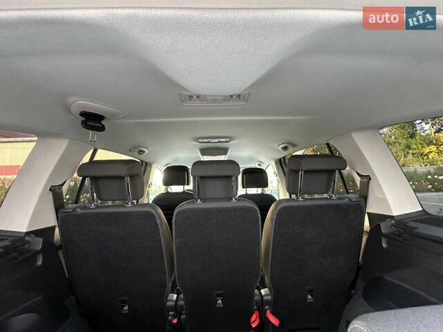 Серый Фольксваген Туран, объемом двигателя 2 л и пробегом 236 тыс. км за 20500 $, фото 56 на Automoto.ua