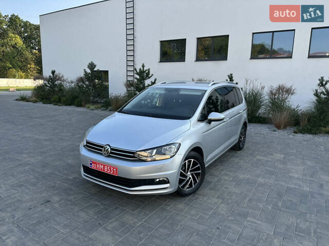 Серый Фольксваген Туран, объемом двигателя 2 л и пробегом 236 тыс. км за 20500 $, фото 1 на Automoto.ua