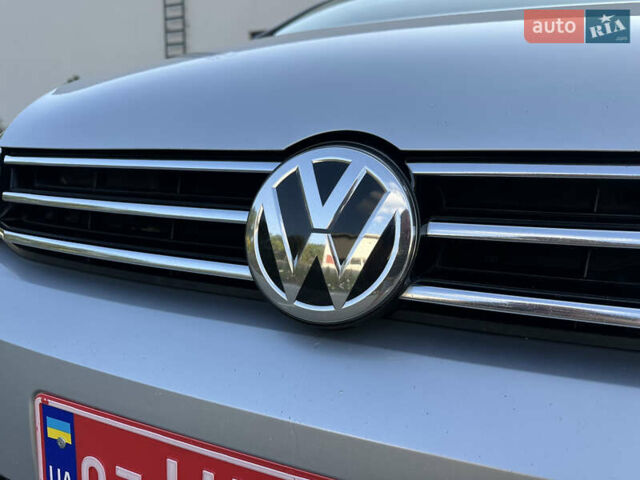 Серый Фольксваген Туран, объемом двигателя 2 л и пробегом 236 тыс. км за 20500 $, фото 19 на Automoto.ua