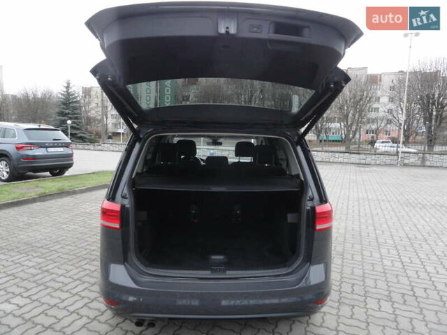 Серый Фольксваген Туран, объемом двигателя 2 л и пробегом 193 тыс. км за 24700 $, фото 75 на Automoto.ua