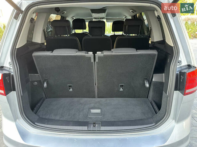 Серый Фольксваген Туран, объемом двигателя 2 л и пробегом 236 тыс. км за 20500 $, фото 54 на Automoto.ua