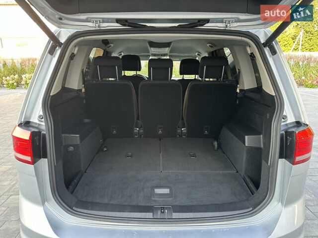 Серый Фольксваген Туран, объемом двигателя 2 л и пробегом 236 тыс. км за 20500 $, фото 51 на Automoto.ua