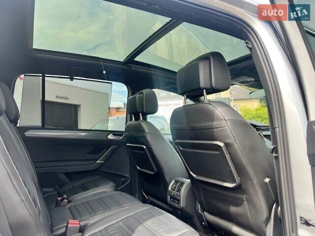 Серый Фольксваген Туран, объемом двигателя 1.5 л и пробегом 101 тыс. км за 15000 $, фото 12 на Automoto.ua