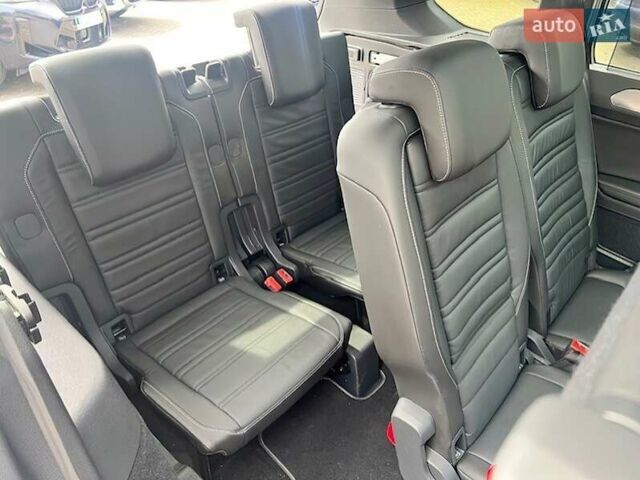 Серый Фольксваген Туран, объемом двигателя 1.5 л и пробегом 101 тыс. км за 15000 $, фото 15 на Automoto.ua