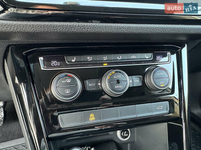 Серый Фольксваген Туран, объемом двигателя 2 л и пробегом 236 тыс. км за 20500 $, фото 74 на Automoto.ua