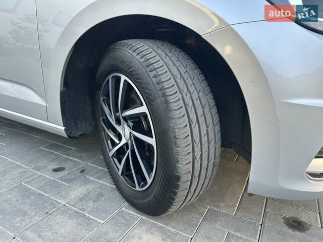 Серый Фольксваген Туран, объемом двигателя 2 л и пробегом 236 тыс. км за 20500 $, фото 85 на Automoto.ua