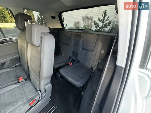 Серый Фольксваген Туран, объемом двигателя 2 л и пробегом 236 тыс. км за 20500 $, фото 37 на Automoto.ua