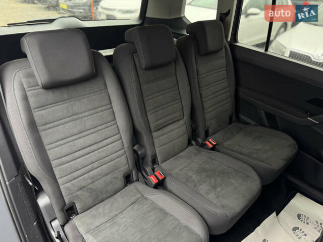 Серый Фольксваген Туран, объемом двигателя 2 л и пробегом 185 тыс. км за 22500 $, фото 21 на Automoto.ua