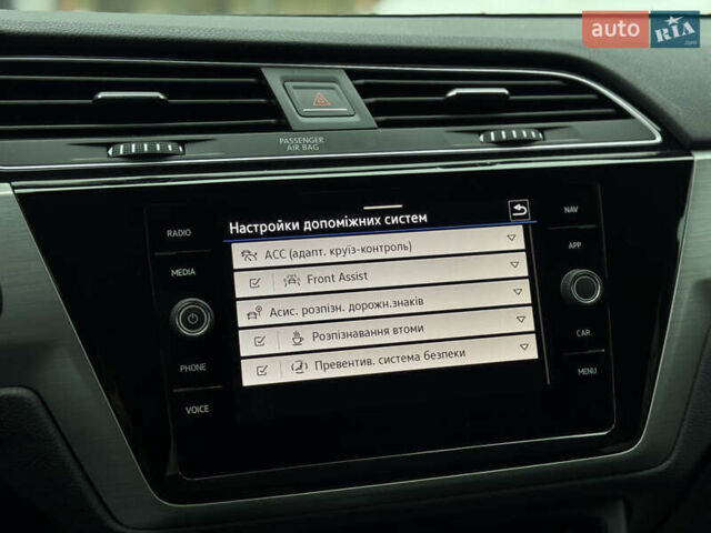 Серый Фольксваген Туран, объемом двигателя 2 л и пробегом 185 тыс. км за 22500 $, фото 14 на Automoto.ua